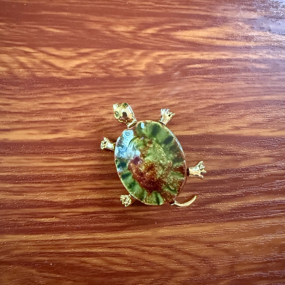 Gold and Green Turtle Brooch